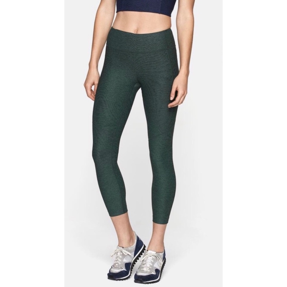 NWT Outdoor Voices 3/4 Warmup Leggings Hunter
